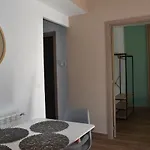 Rua 82 شقة